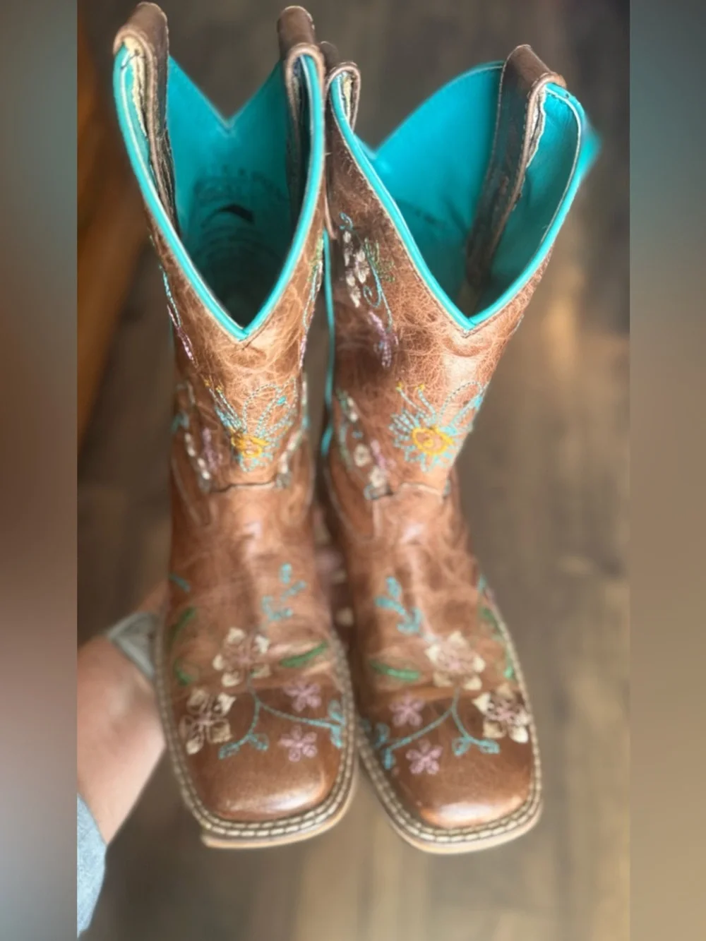 Smokey Mountain Girls Boots Brown/Turquoise Lining and Floral Embroidery Sz 13.5